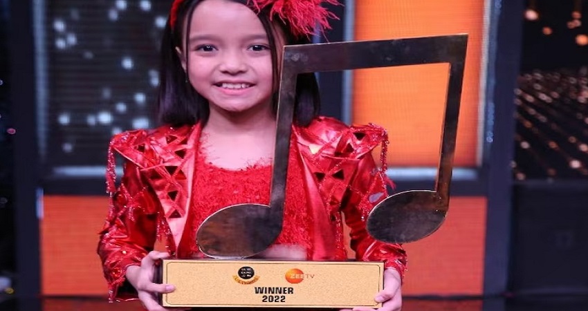Sa Re Ga Ma Pa Winner: 9 साल की जेटशेन डोहन ने अपने नाम की ट्रॉफी,जीते इतने लाख रुपये Sa Re Ga Ma Pa Winner: 9 साल की जेटशेन डोहन ने अपने नाम की ट्रॉफी,जीते इतने लाख रुपये